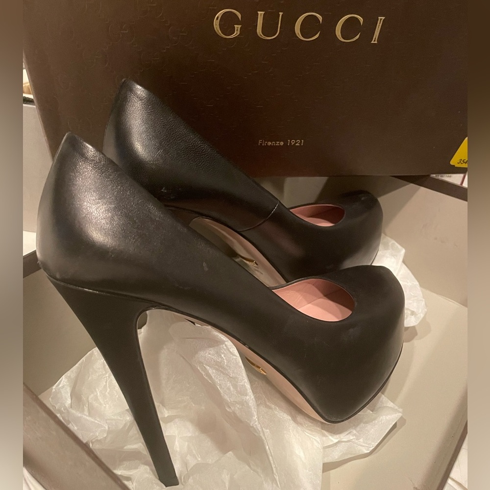 GUCCI CUOIO NAPPA CHARLOTTE Black Leather 
Pumps Hells 8.5